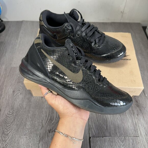 Size 9-Nike Zoom Kobe VIII EXT Low Year of the Snake Black MINT